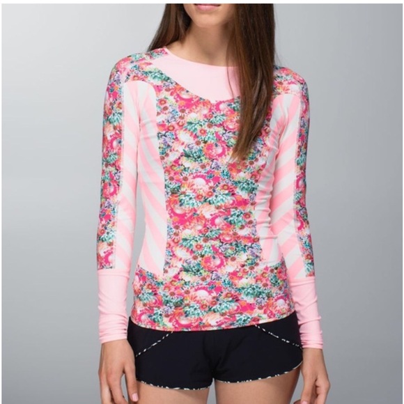 Lululemon rash guard - Picture 1 of 5